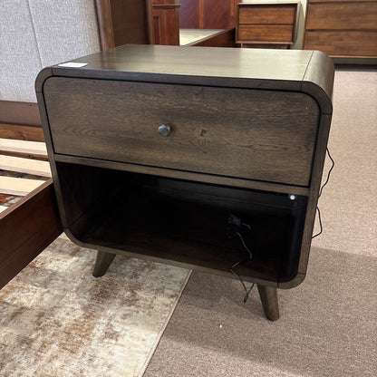 Regina Walnut Nightstand C NIGHTSTANDS