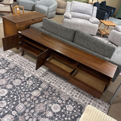 Burdell Large Media Stand