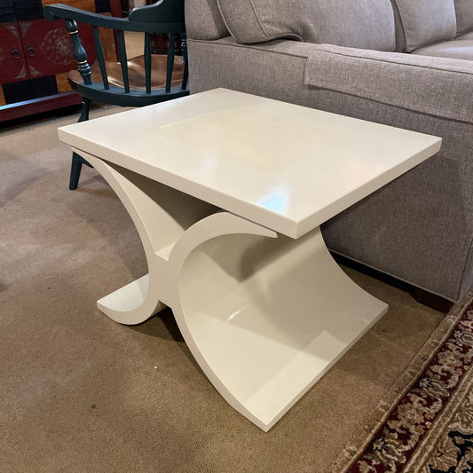 Bernhardt White Curvy x Base End Table AS IS C SIDE TABLES