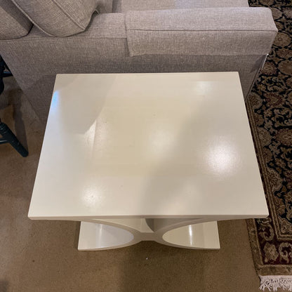 Bernhardt White Curvy x Base End Table AS IS C SIDE TABLES