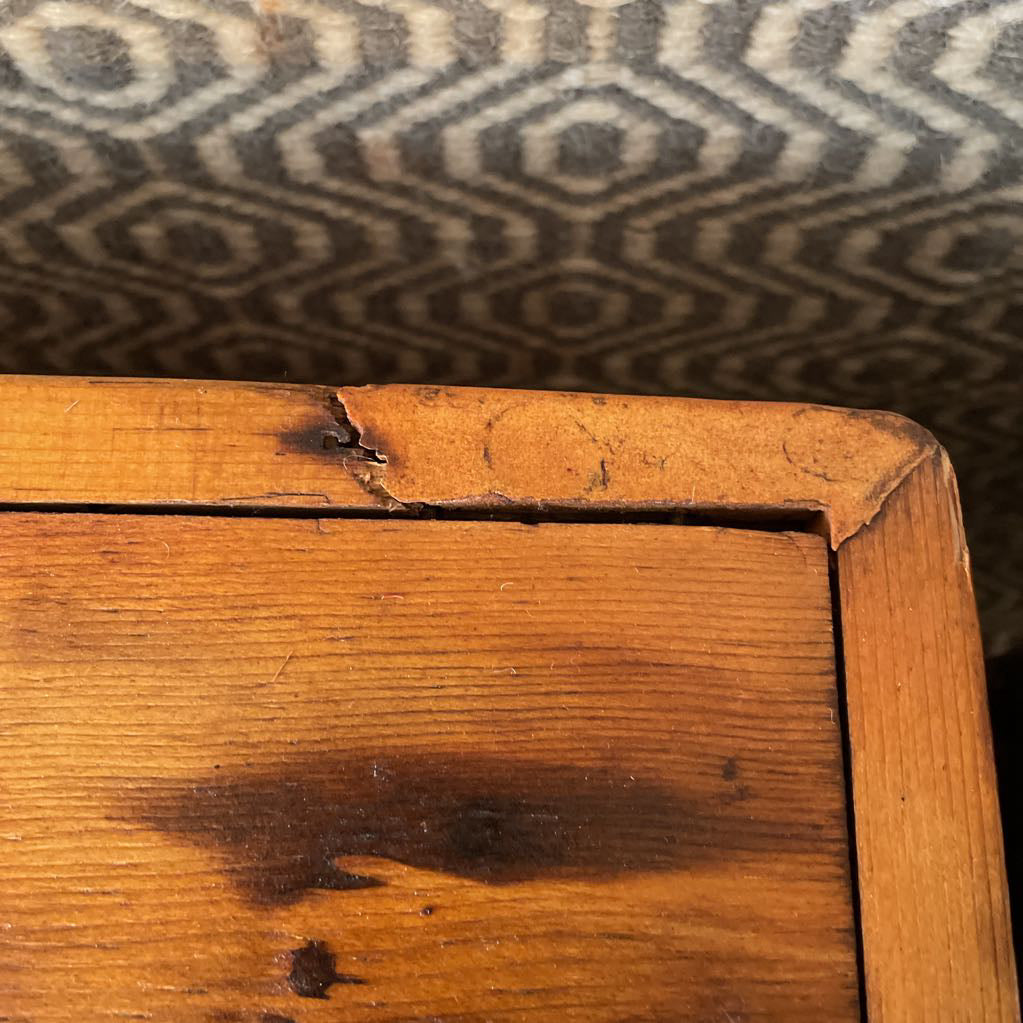 Pine Plank Blanket Chest w Black Handles