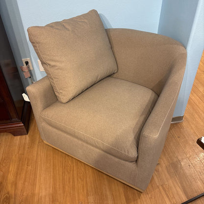 Puelo Dune Swivel Chair