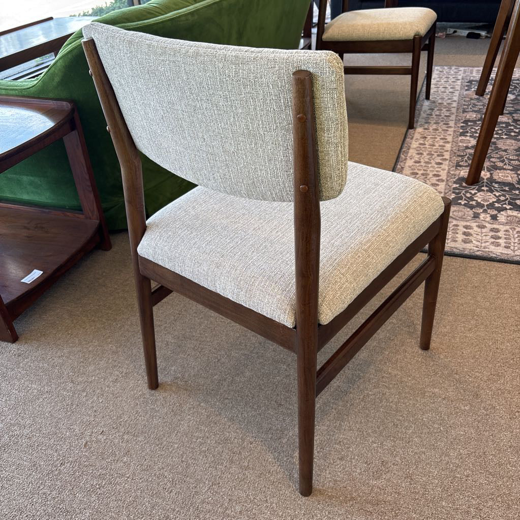 Kasala Emory Dining Chair (Light)