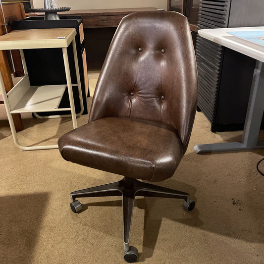 Vintage Brown Leather Tufted Back Office Chair on Casters U ACCENT CHAIRS