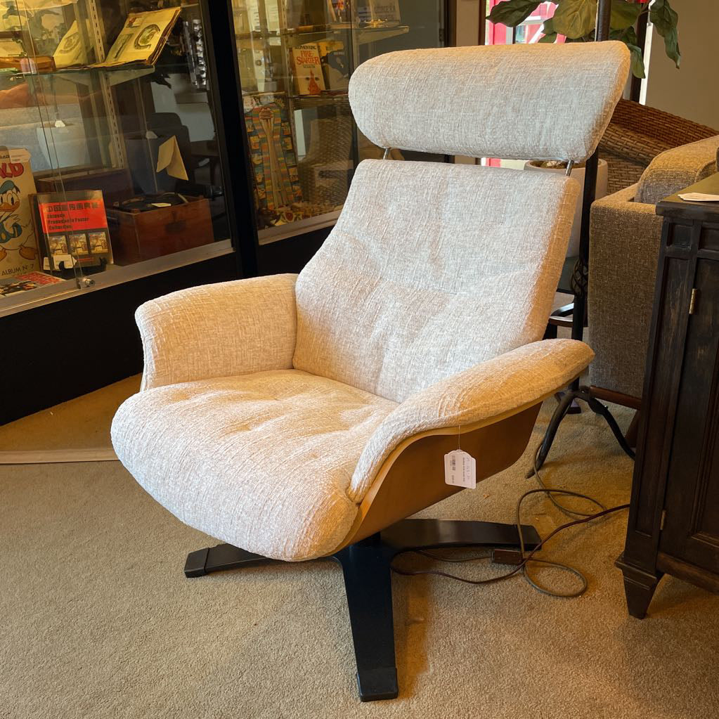 Sardinata Arctic Accent Chair