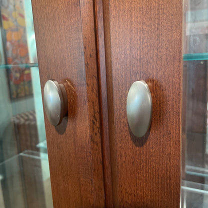 Ethan Allen Glass Two Door Cabinet w/ Lighting & Bottom Doors