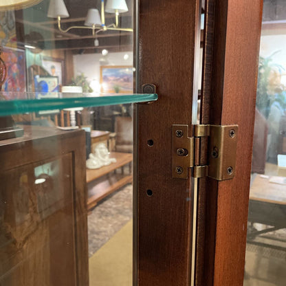 Ethan Allen Glass Two Door Cabinet w/ Lighting & Bottom Doors