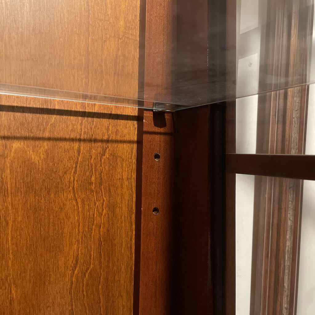 Ethan Allen Paned Glass Two Door Cabinet w/ Lighting