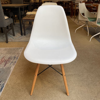 Eames Style White Molded Dining Chairs SET of 4