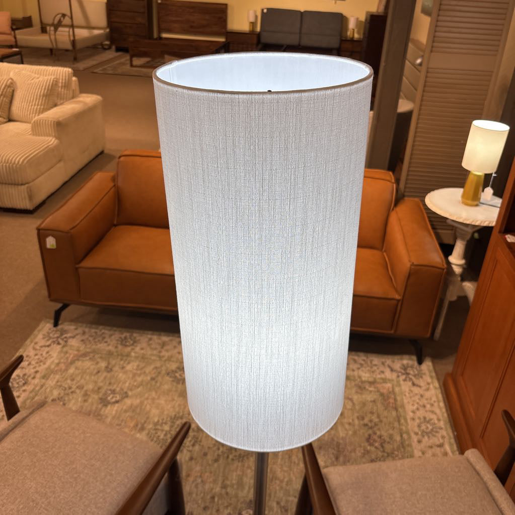 Teardrop Steel Floor Lamp