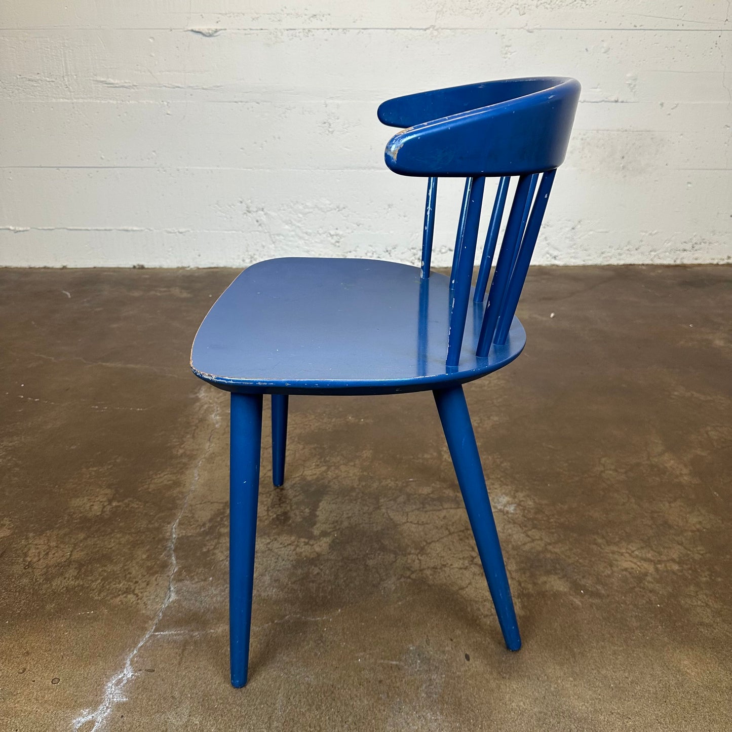 J104 chair by jorgen baekmark