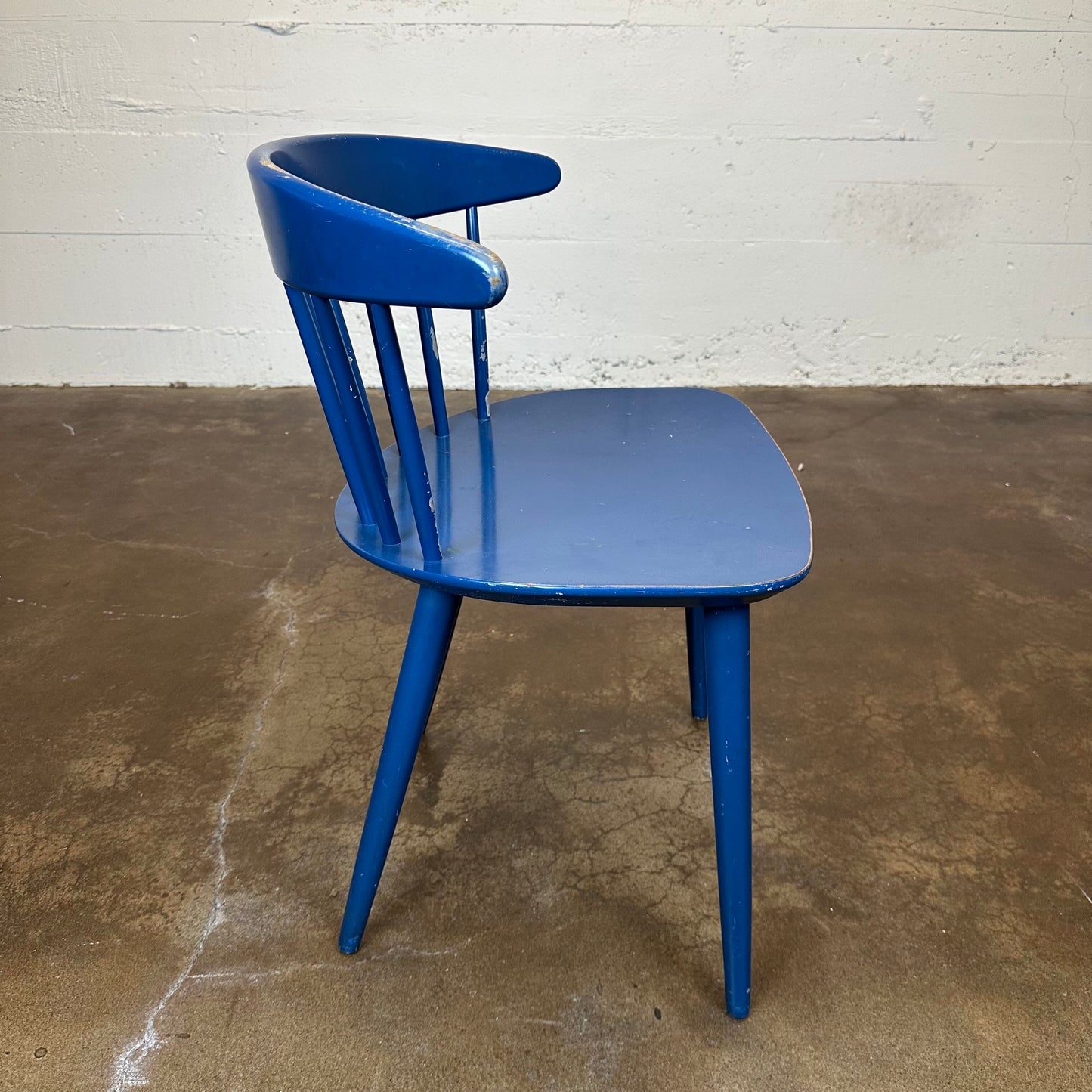 J104 chair by jorgen baekmark