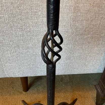Metal Twisted Base Detail Floor Lamp LAMPS