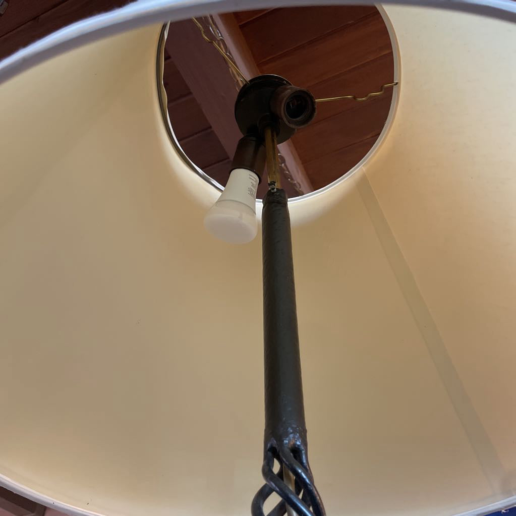 Metal Twisted Base Detail Floor Lamp LAMPS