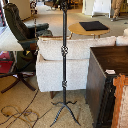 Metal Twisted Base Detail Floor Lamp LAMPS