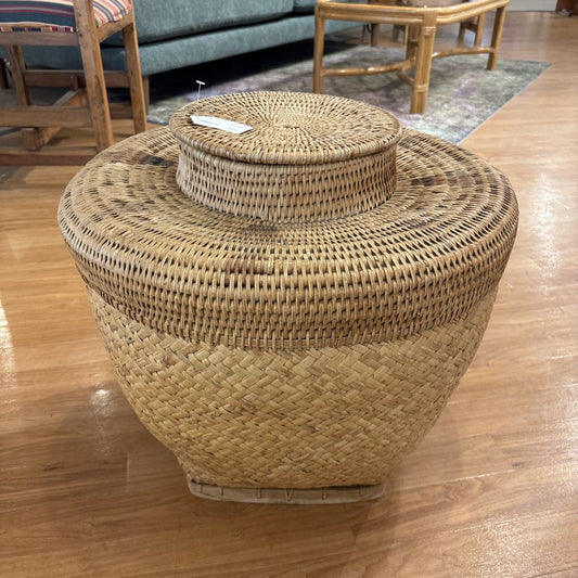 Round Woven Basket w/ Lid