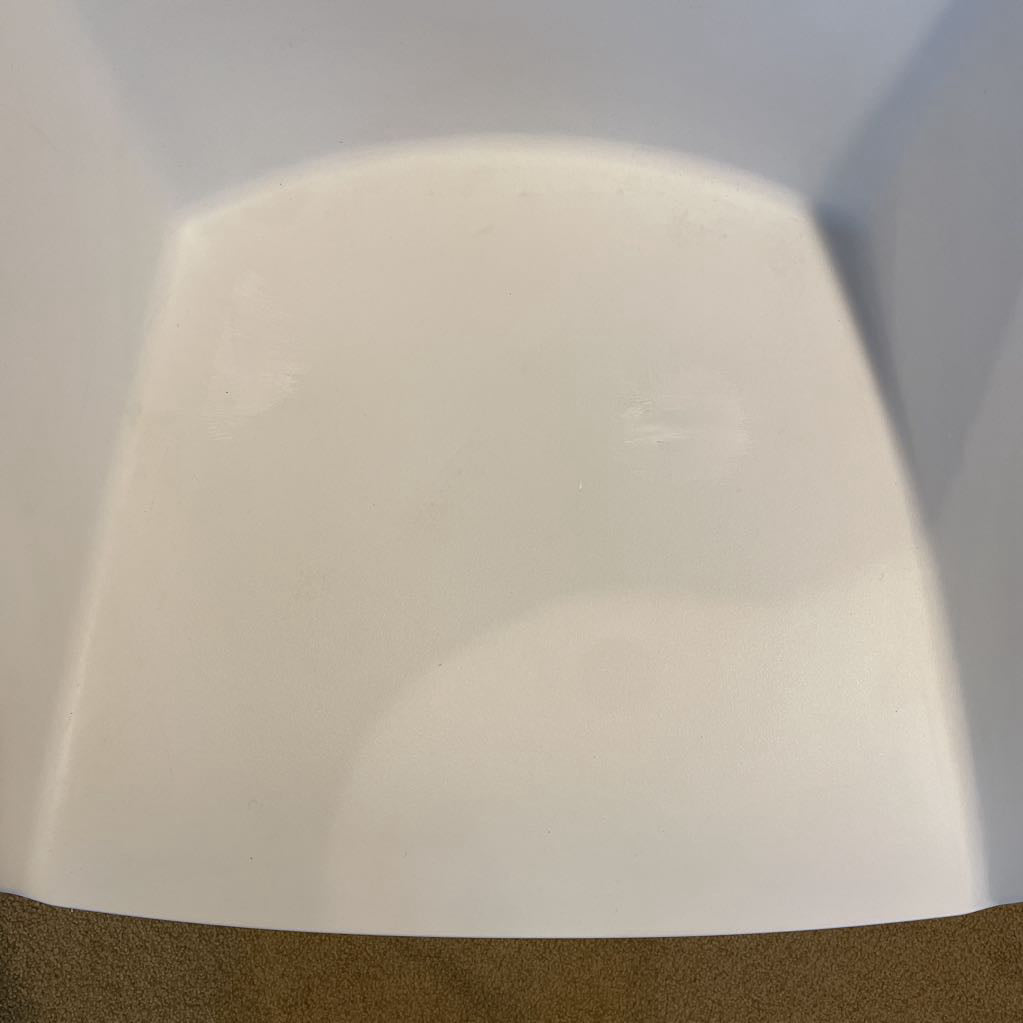 Modern Geometric White Molded Plastic Chair U ACCENT CHAIRS