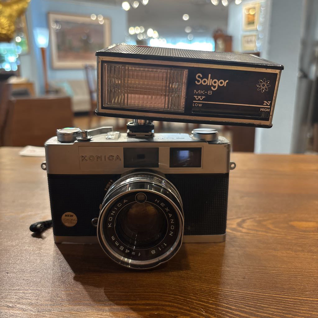 Konica Auto S2 Rangefinder w/Soligor MK-8 Flash