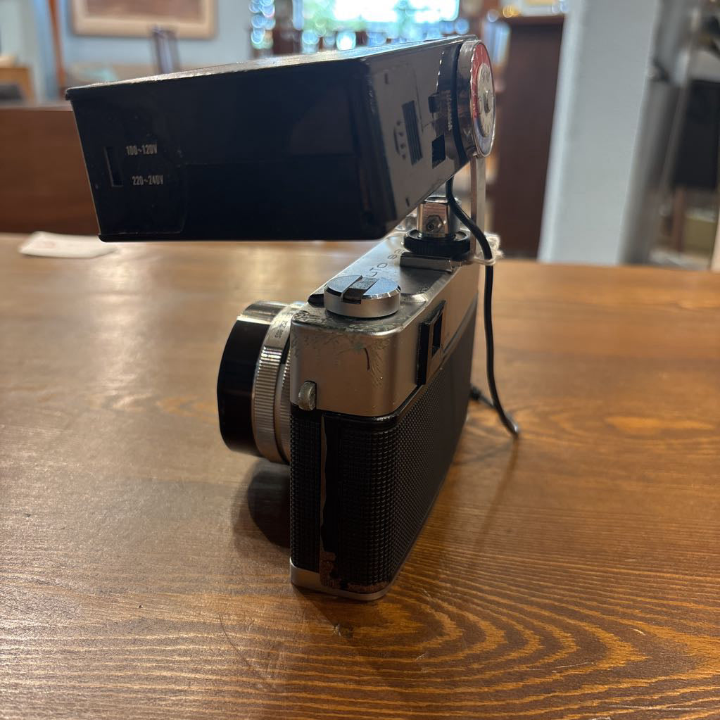 Konica Auto S2 Rangefinder w/Soligor MK-8 Flash