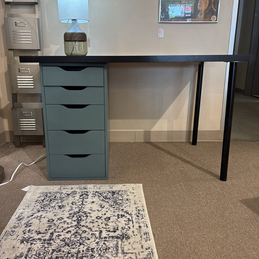 Black Top Desk w/Light Blue Drawers C DESKS