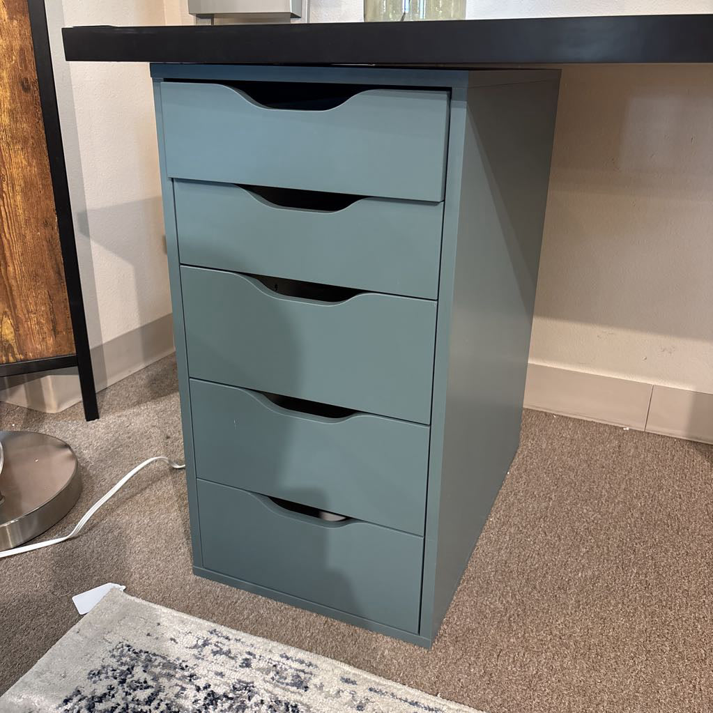 Black Top Desk w/Light Blue Drawers