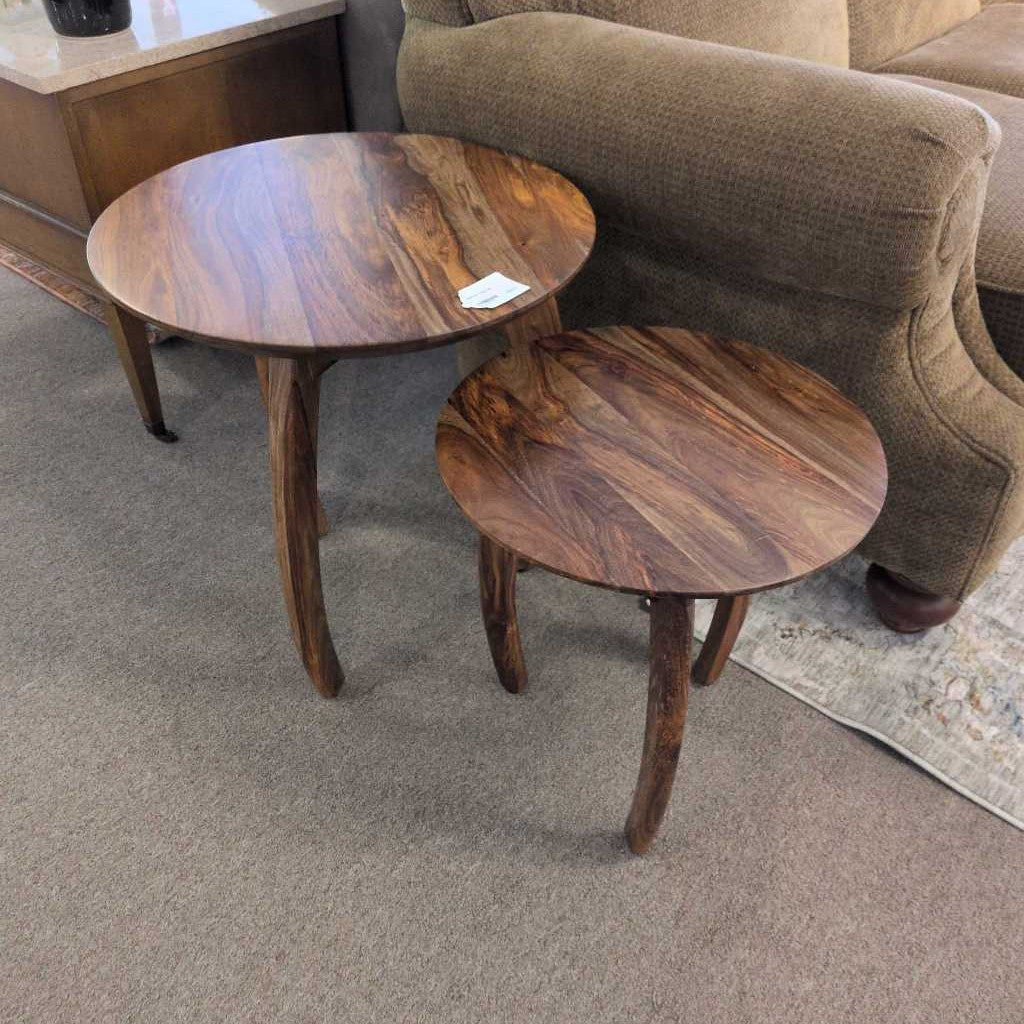 HARSTAD TABLE SET