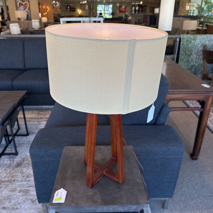 Crisscross Base Walnut Finish Table Lamp