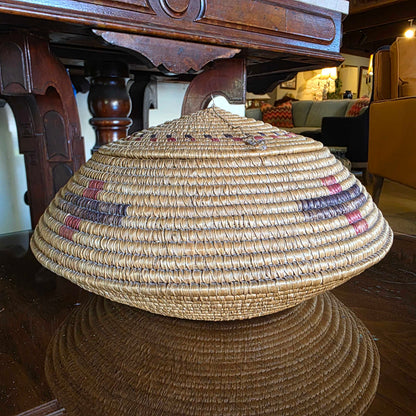 Oblate Old Native American/PNW(?) Basket