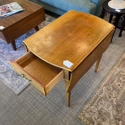 Traditional Dropleaf Side Table w/Drawer C SIDE TABLES
