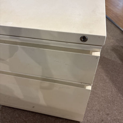 White 2 Drawer File Cabinet