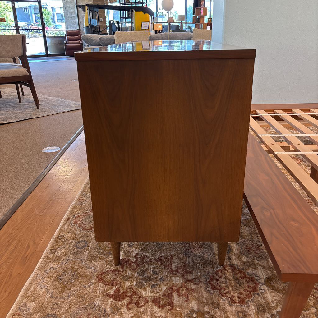 MC 6 Drawer Dresser