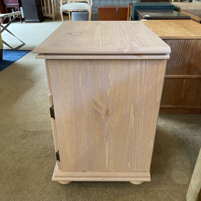 Rose Tinted Light Wood 1 Drawer 2 Door Nightstand C NIGHTSTANDS