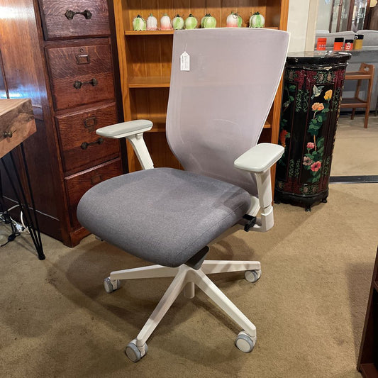 Sidiz White & Grey Office Chair C OFFICE CHAIRS