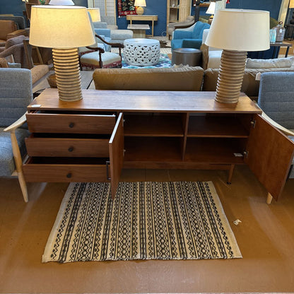 Olson MCM Media Stand