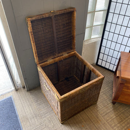 Asian Style Wicker Cube Trunk