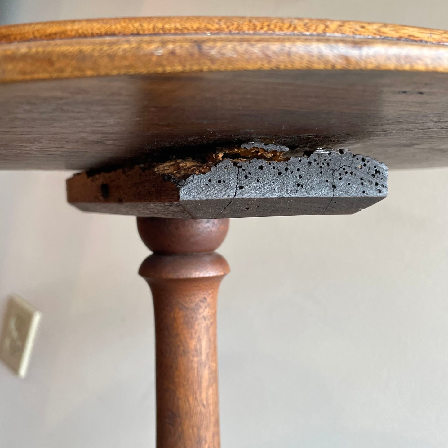 Tri Leg Carved Wood Pedestal Table