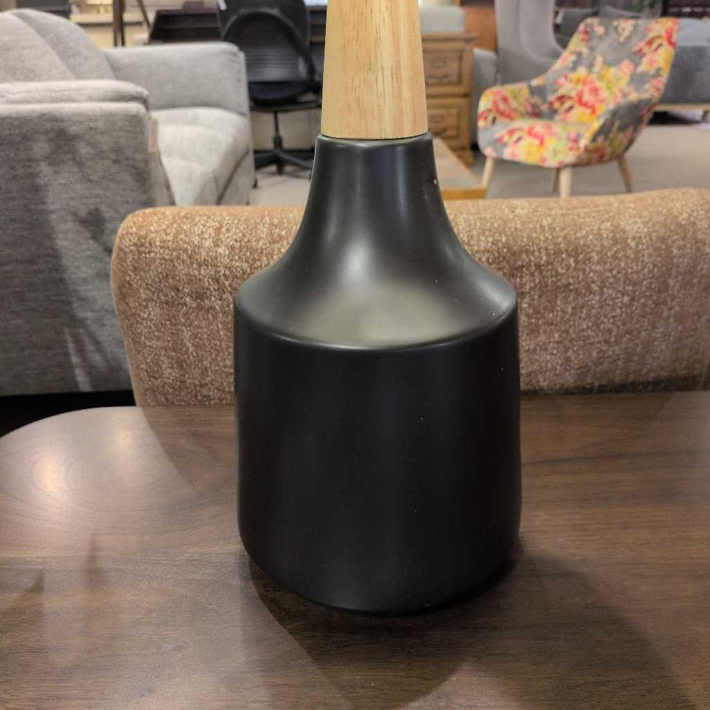 Two Tone Black Table Lamp