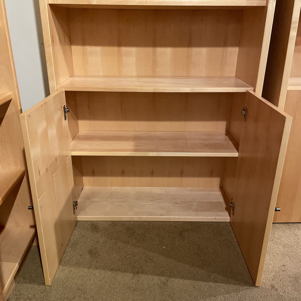 Maple 4 Tier Bookcase w Bottom Closed Storage