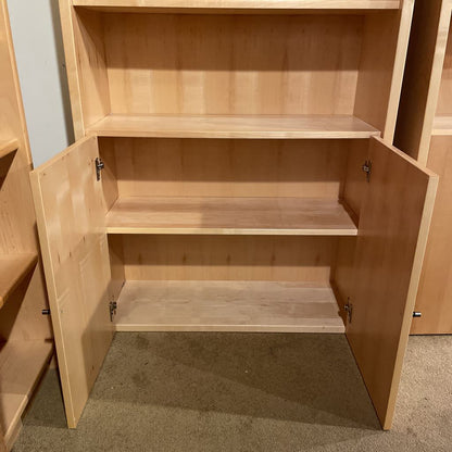 Maple 4 Tier Bookcase w Bottom Closed Storage