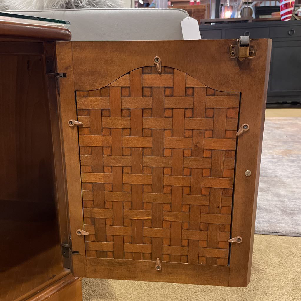 MC 6-Sided End Table with Glass Top