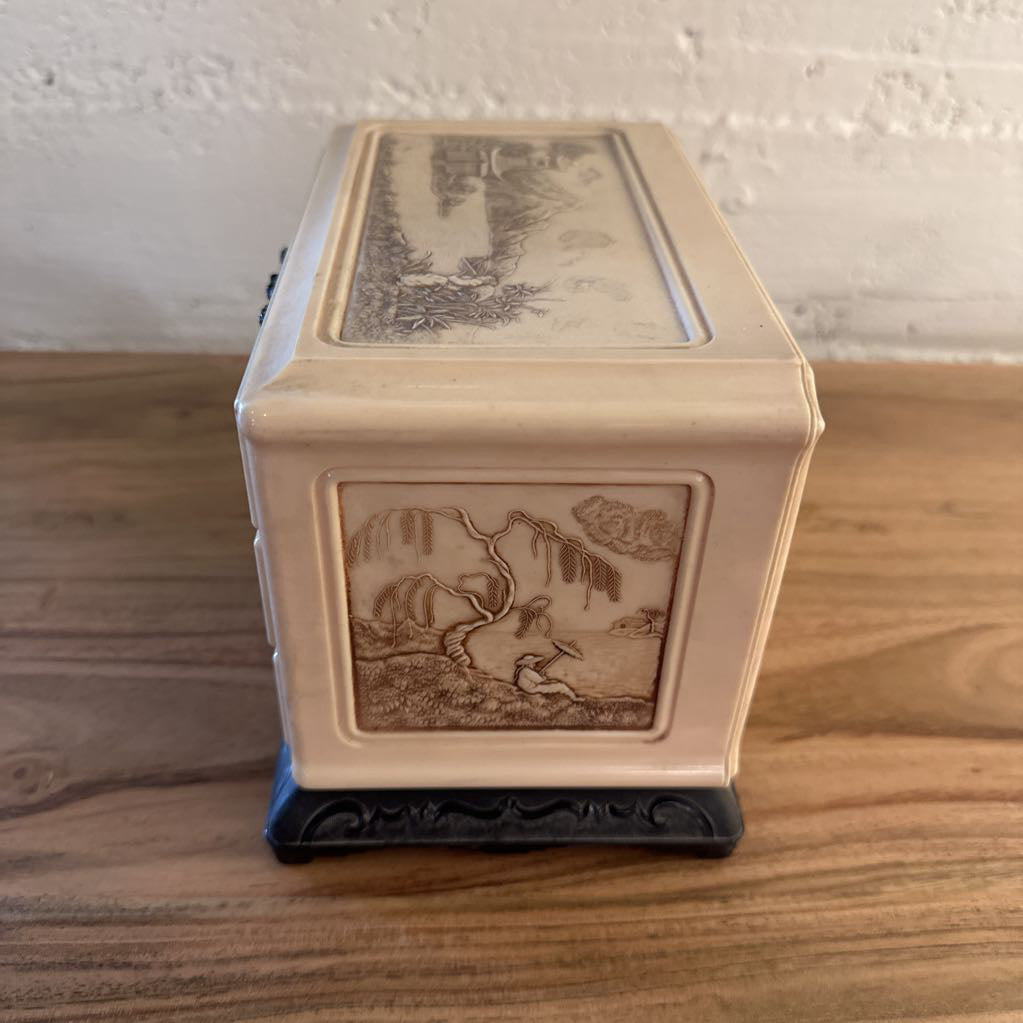 Small Carved Jewelry Box SMALLS