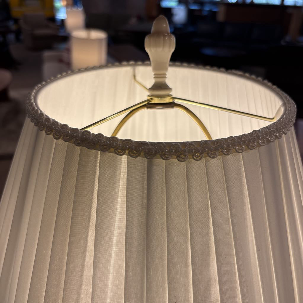 Vintage Floral Lamp