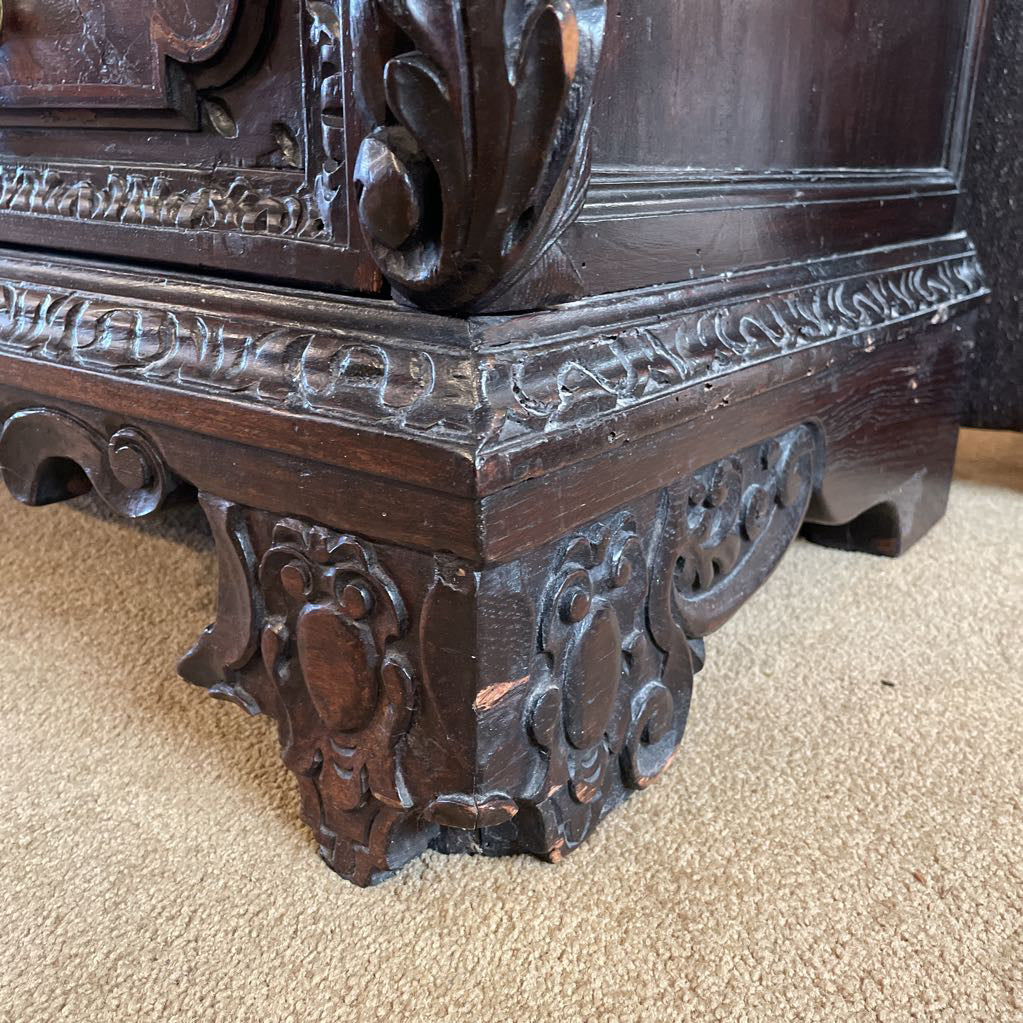 Ornate Victorian Cherub Carved 4 Drawer Dresser C LOWBOYS