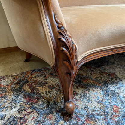Victorian Dune Velvet Fainting Sofa