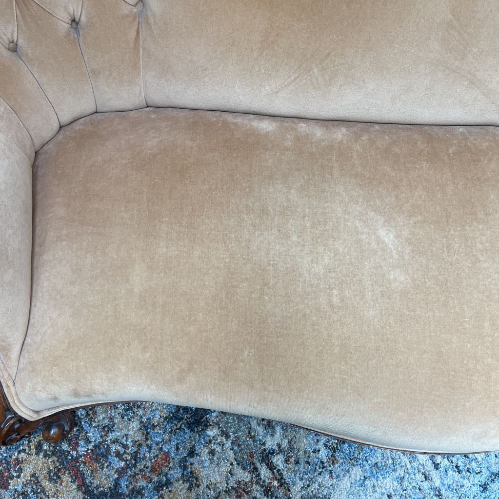 Victorian Dune Velvet Fainting Sofa