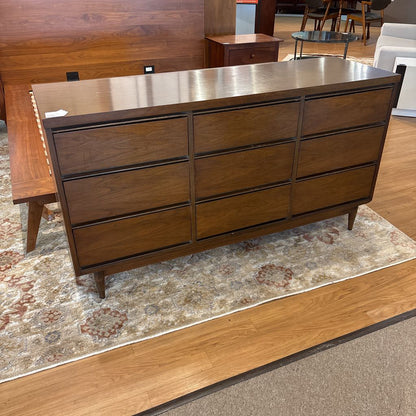 9 Drawer Dresser