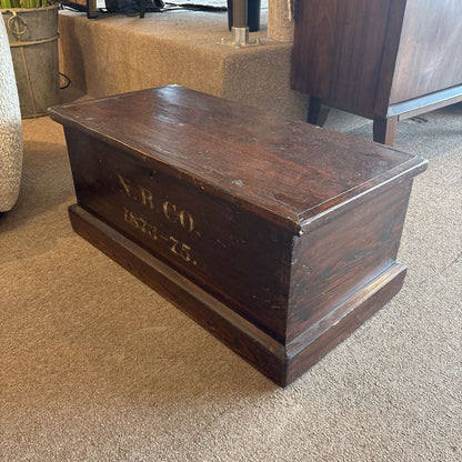 Vintage Wooden Storage Chest C TRUNKS