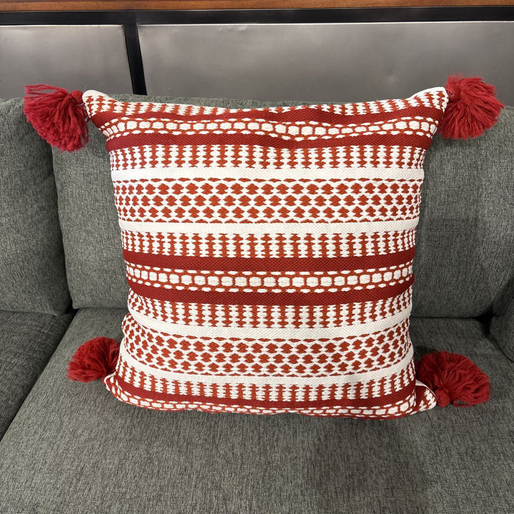 Red & White Patterned Pillow w/ Tassels U PILLOWS