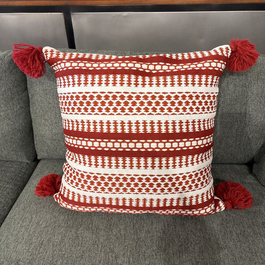 Red & White Patterned Pillow w/ Tassels U PILLOWS