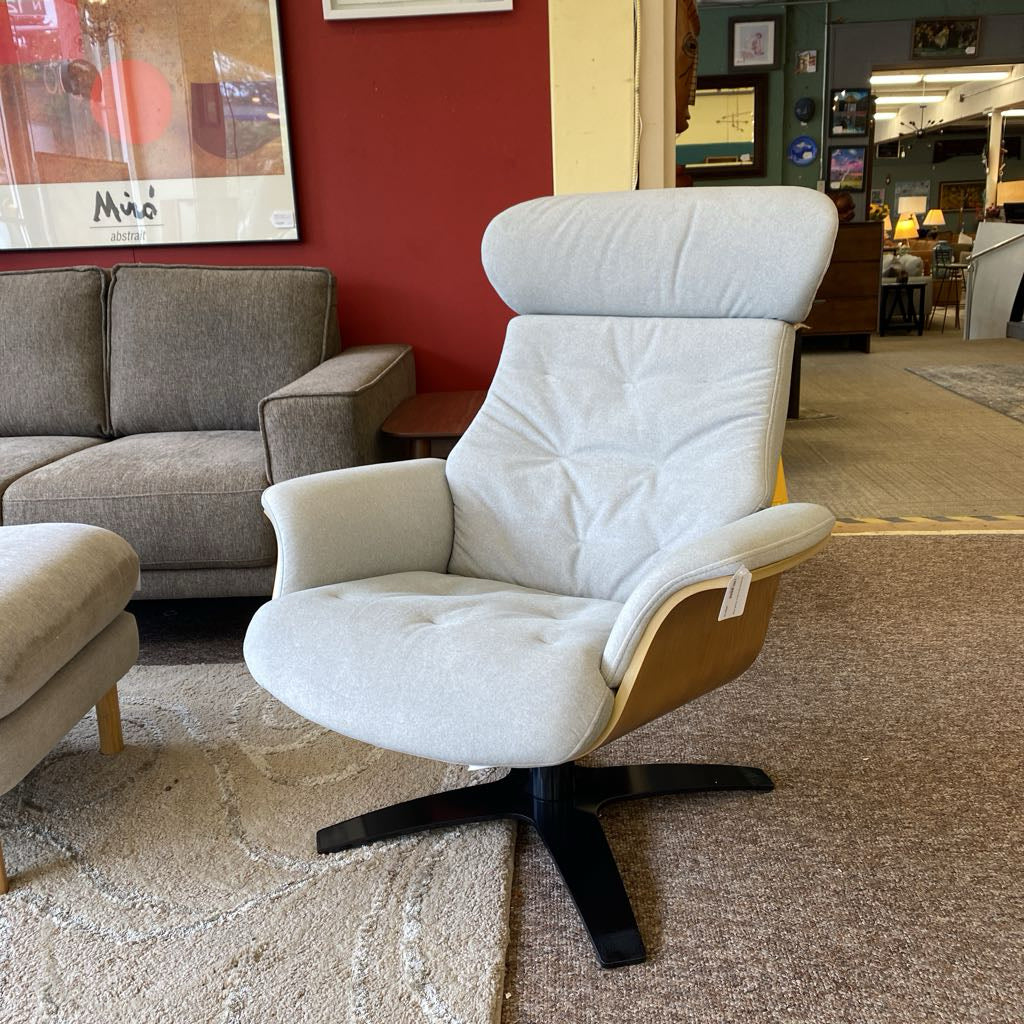 Sardinata Dove Grey Accent Chair